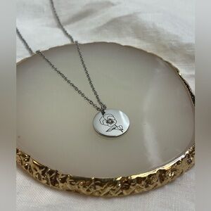 Dainty‎ engraved FLOWER Pendant | SILVER Stainless Steel Necklace